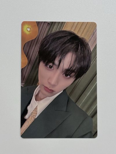 漢泰山 漢東旼 2025年曆卡