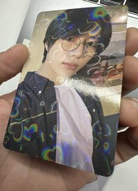 迷六日咖特典圭（閃卡覆膜損，請確認可以接受再下單）