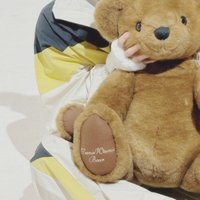 咬一口吐司片