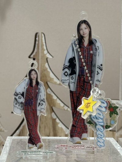 2025冬日快閃 立牌 娜璉聖誕吊飾立牌