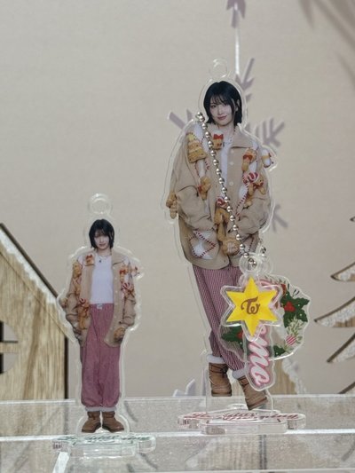 2025冬日快閃 立牌 Momo聖誕吊飾立牌