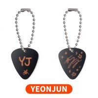 MOA CON PICK 鑰匙圈吊飾 