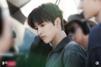 Laura（預購寄出前再麻煩告之我一下～）