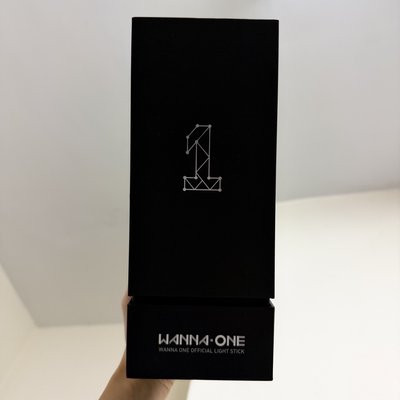 WANNAONE手燈