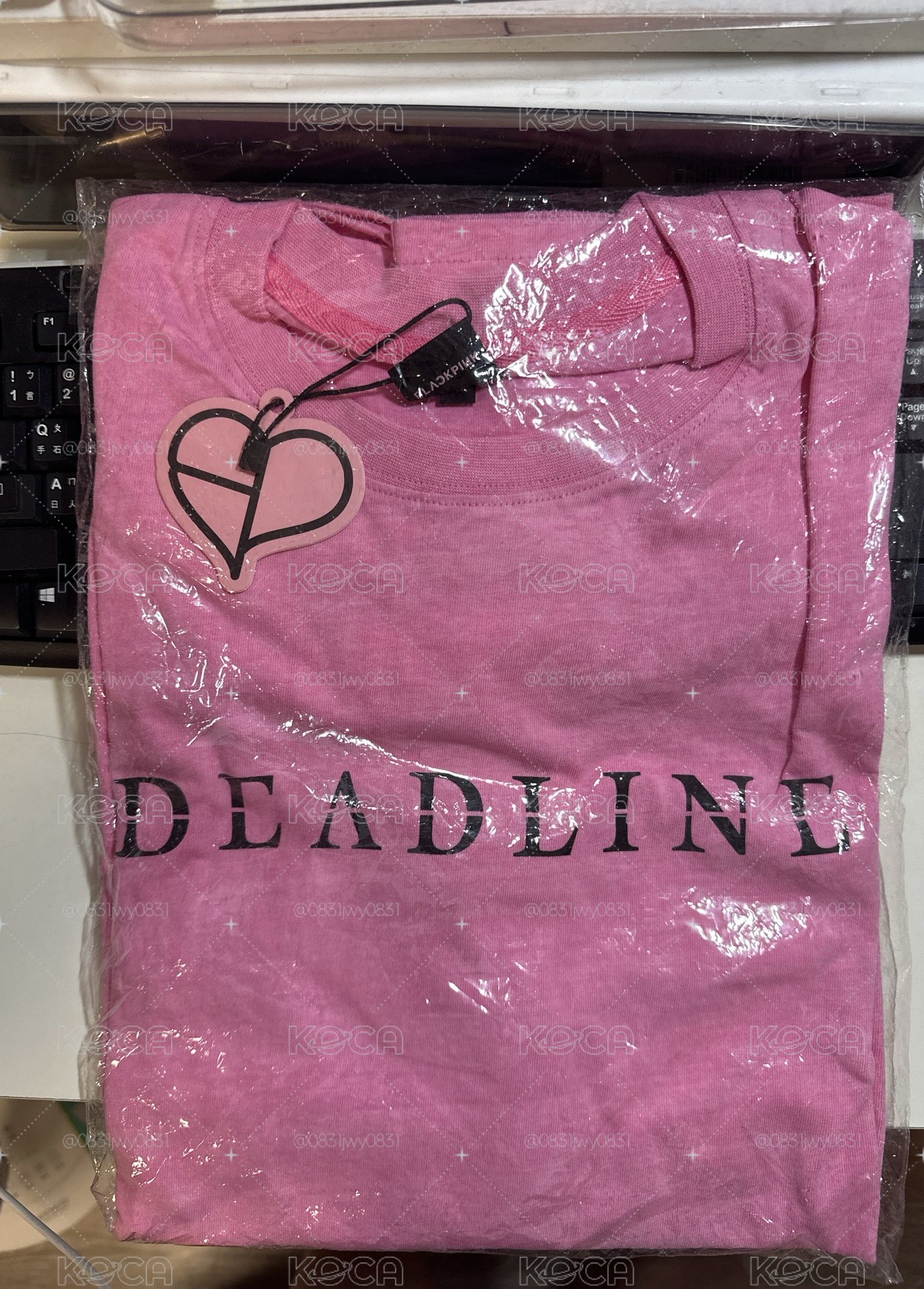 BLACKPINK [DEADLINE] World Tour MD PART.2 ROUND LOGO T-SHIRT