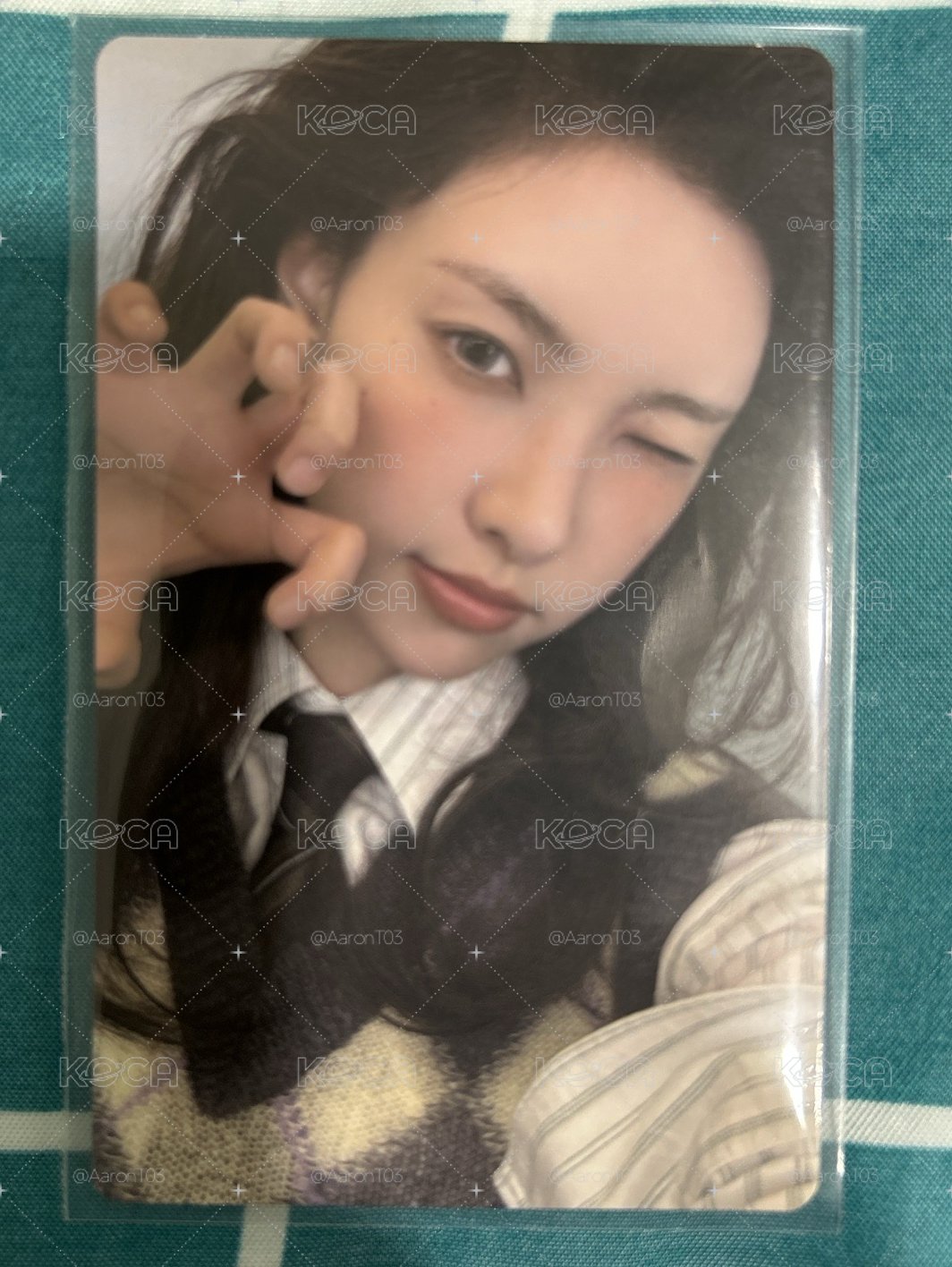 YUNAH bomb專卡出