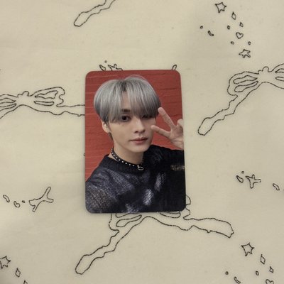 LeeKnow李旻浩 MAXDENT SHOPEE