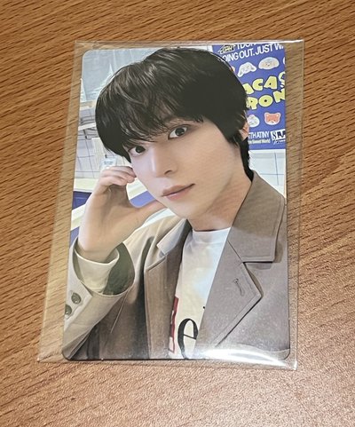 潤 七週年 8ROOM 鑰匙圈 含卡