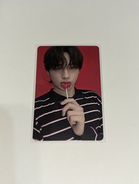 迷七𝖫𝖮𝖵𝖤𝖱版專卡