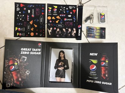 IZ*ONE X PEPSI Photoholder Set 禮盒 珉周版