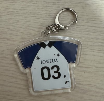 秀 Follow again衣服壓克力吊飾