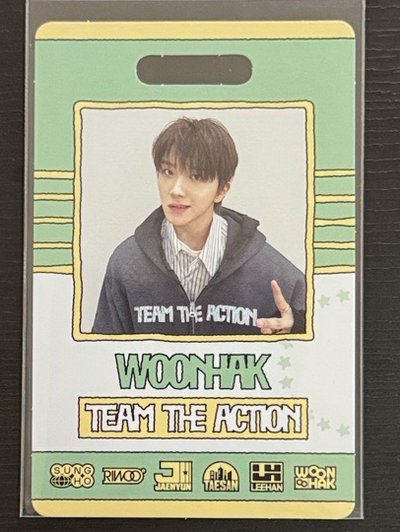 The action 專卡 識別證