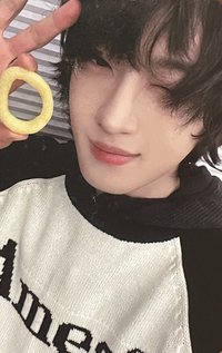 正規一 km 簽售卡 