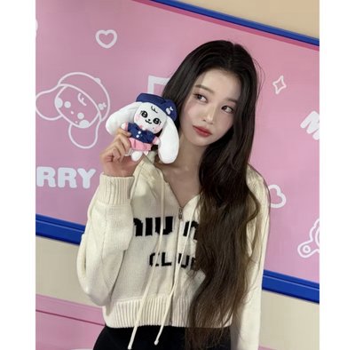 張員瑛 校服吊飾玩偶