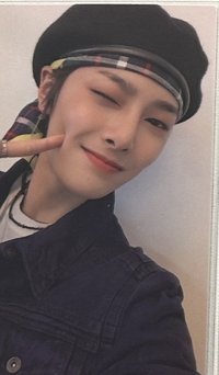 戳一下幼年麵包嗎