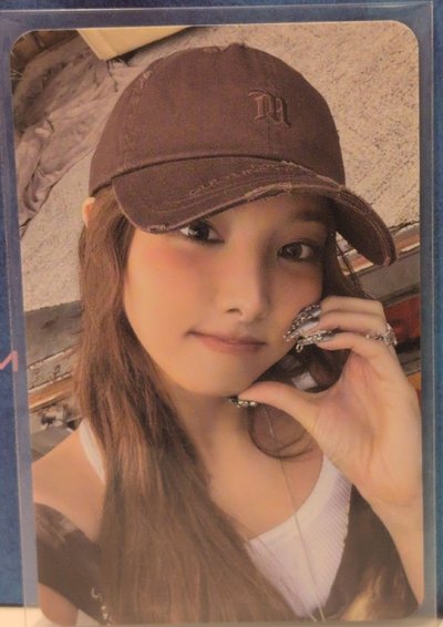 帽帽臉頰愛心娜