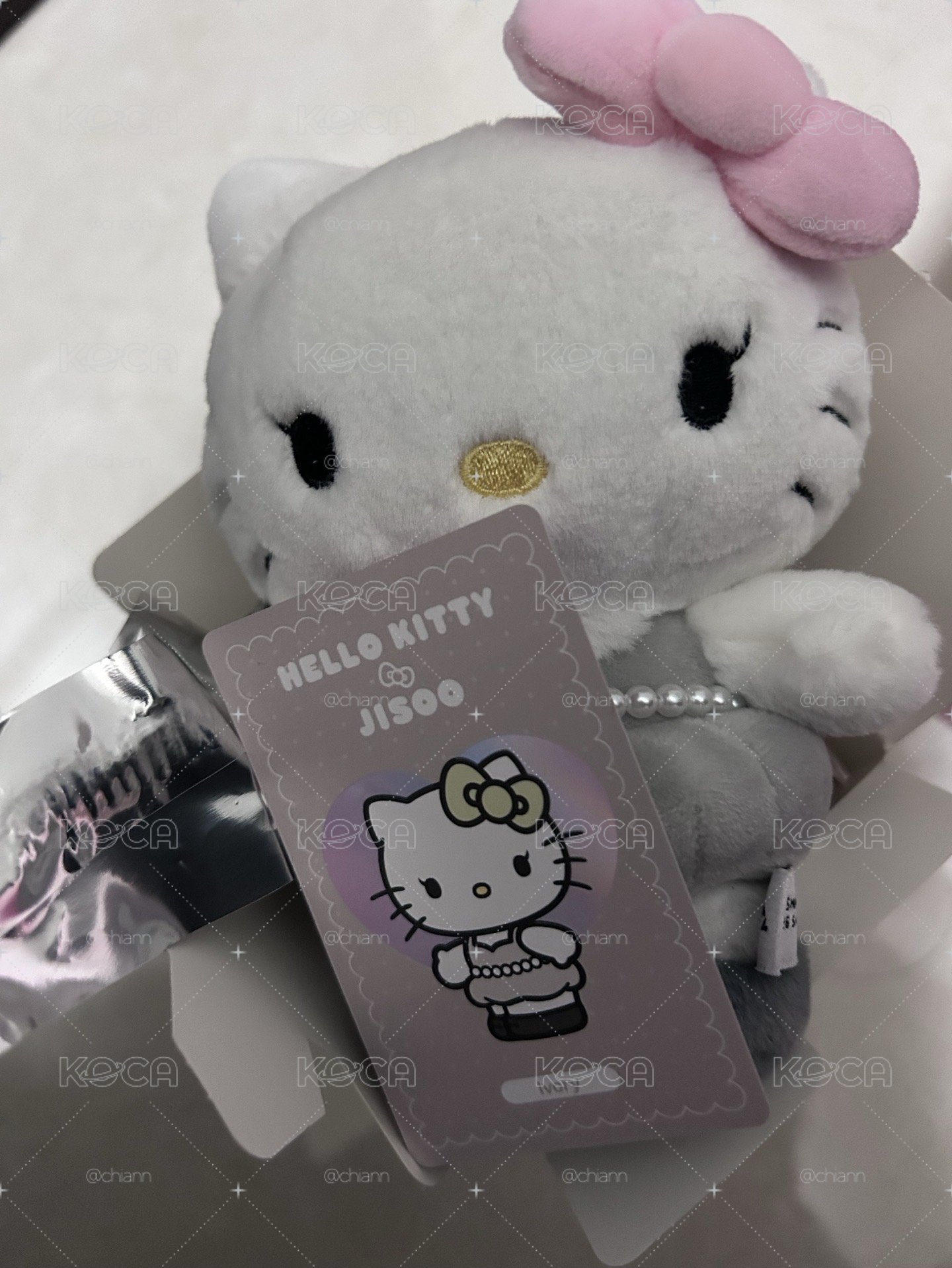 HELLO KITTY &JISOO 粉灰版