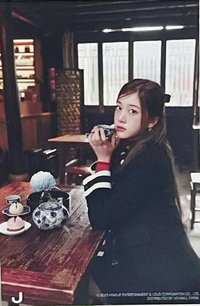 STAYC周庄 明信片 茶煙入巷B