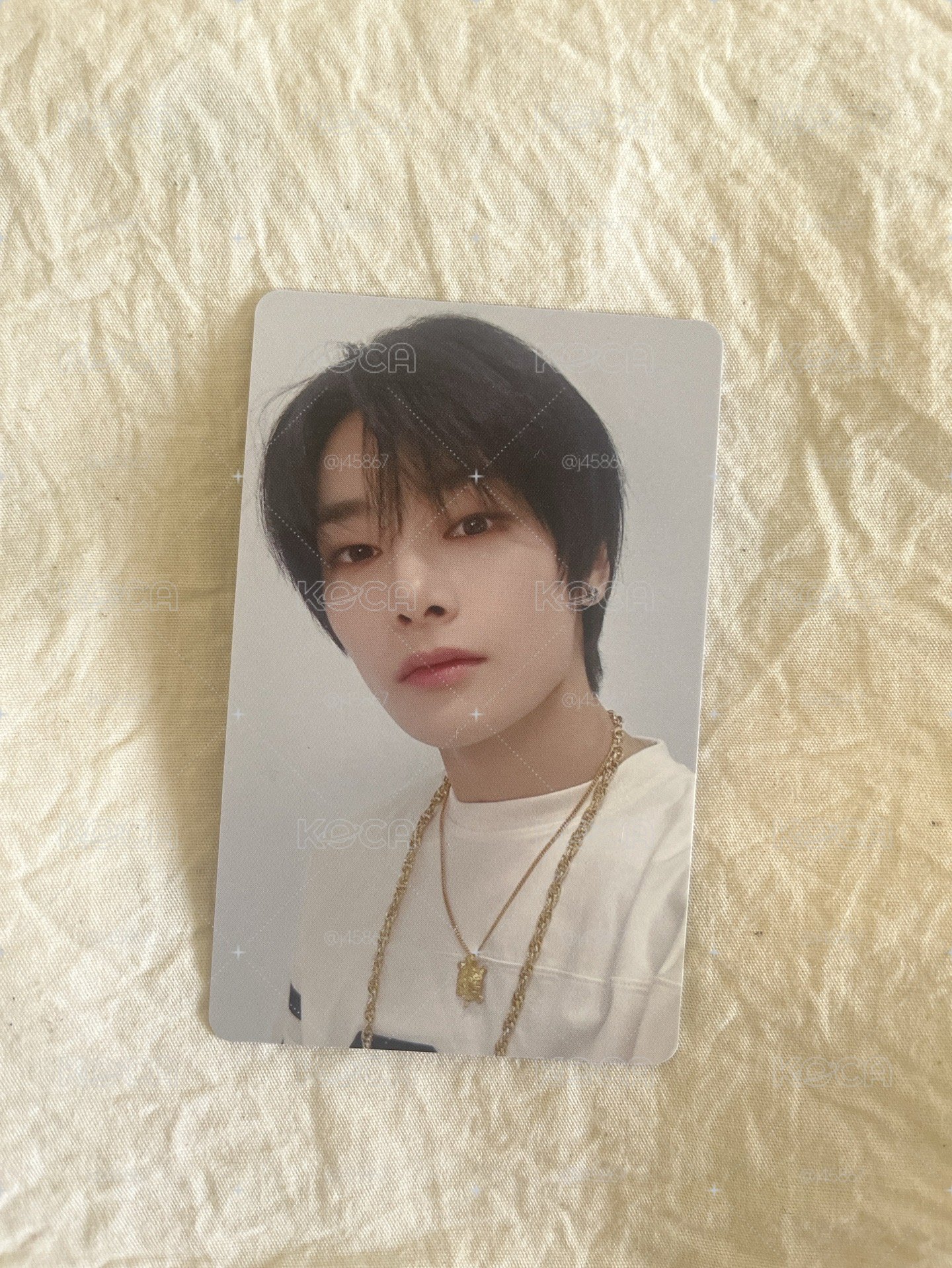 忙內on top 아기빵 I.N 
