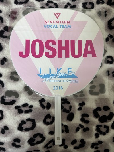 2016 洪知秀 SHINING DIAMOND 扇子 