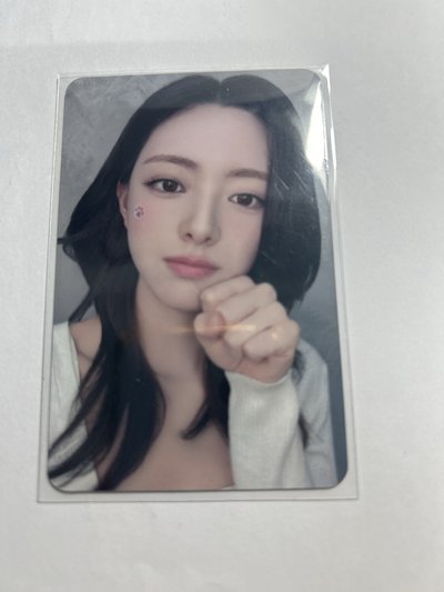 itzy 幸運卡 有娜