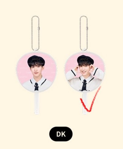 💎 HOLIDAY 碩小扇 名字pin 扭蛋