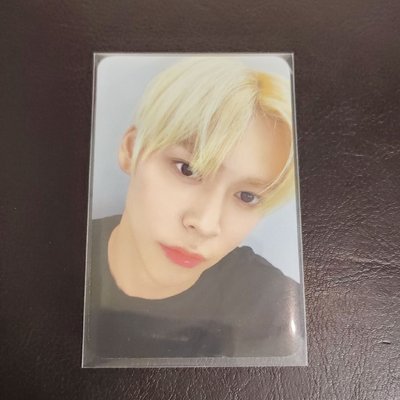 RIIZE 宋恩奭 Riizing 黑T 衣服卡