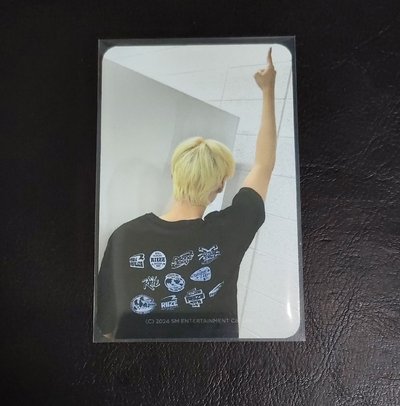 RIIZE 宋恩奭 Riizing 黑T 衣服卡