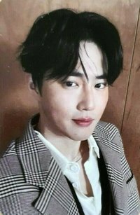 Self-Portrait 專輯卡 