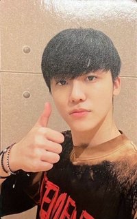 Hello Future yzy 簽售卡 