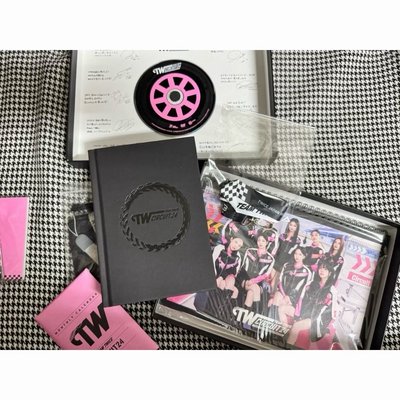 （全套現貨含子瑜特典）twice 絕版日本年曆組 TWICE 2024 小卡 子瑜 紗夏 多賢 momoMina彩瑛娜璉