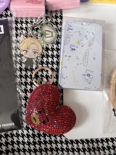 （整圖出）BTS 日本限定 娃娃 JIMIN CHIMMY 棕色 tata 吊飾 杯子 筆