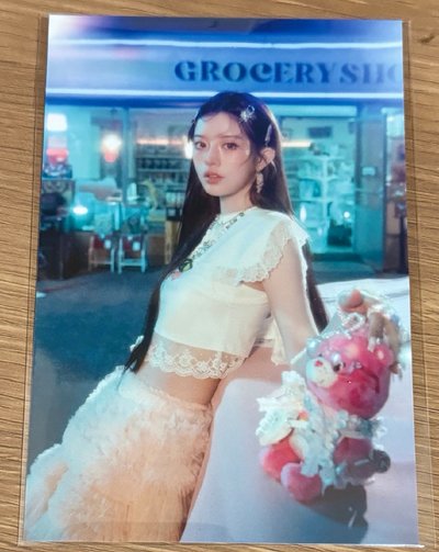 非現 Minju 一直娛楓葉版單卡+聯名明信片