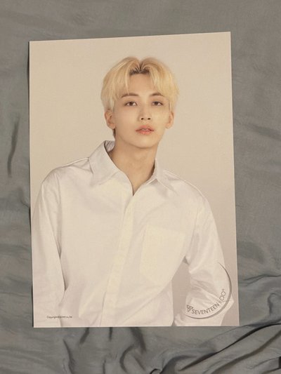 Ao+ 隱眼代言 海報