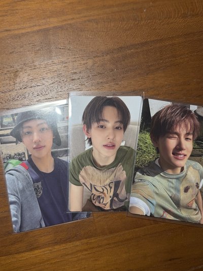 Cortis 嚴成玹專輯小卡一鍵畢業