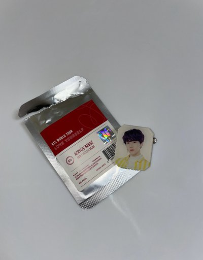 BTS SUGA LY演唱會徽章