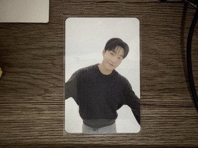 ATEEZ 傘 簽售抱抱卡