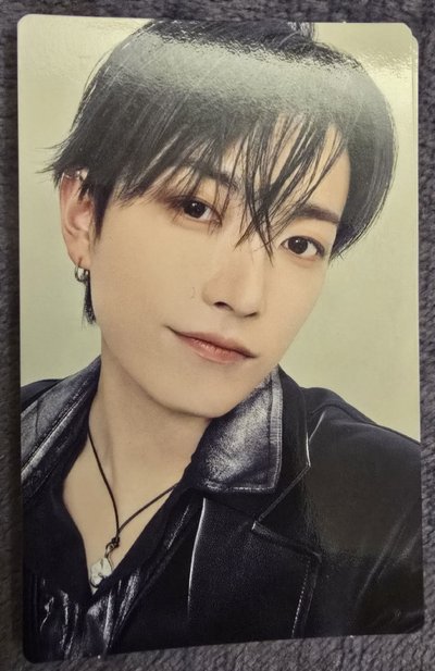 ATEEZ Ashes to light 弘中