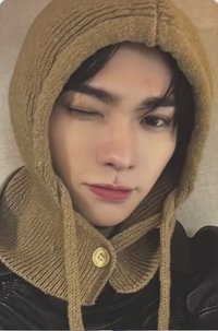 𝑻𝑯𝑬 1𝑺𝑻 𝑴𝑰𝑵𝑰 𝑨𝑳𝑩𝑼𝑴 : 𝑹𝑶𝑪𝑲 𝑻𝑯𝑬 𝑵𝑨𝑻𝑰𝑶𝑵 Noir 專輯卡 