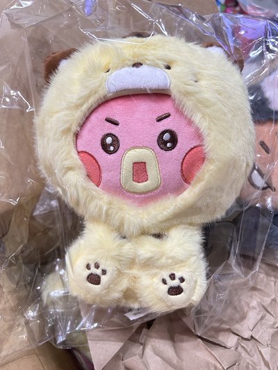 BT21 more fluffy 大娃 坐娃