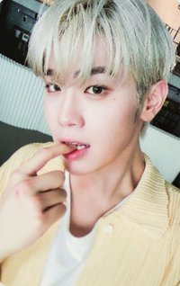 正規一 sr 簽售卡 咬手指 ver.