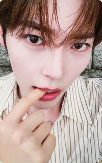 正規一 sr 簽售卡 咬手指 ver.