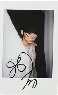 19.99 yzy 上海線下復刻拍立得 簽售卡 