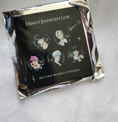 PLAVE MMMM娃包、卡套、25巡演徽章、紋身貼紙