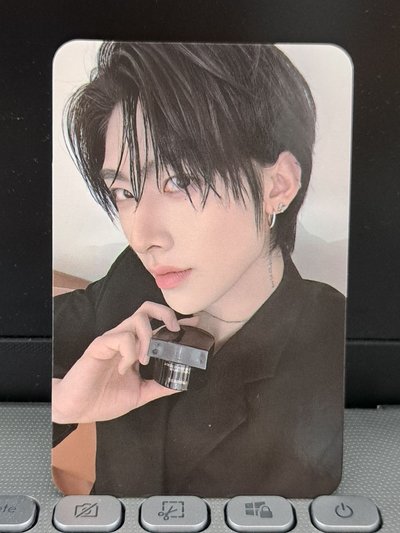 Ricky 優時顏代言卡 對光瑕