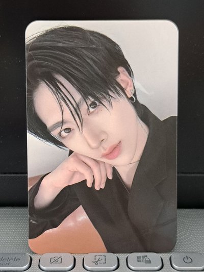 Ricky 優時顏代言卡 大瑕