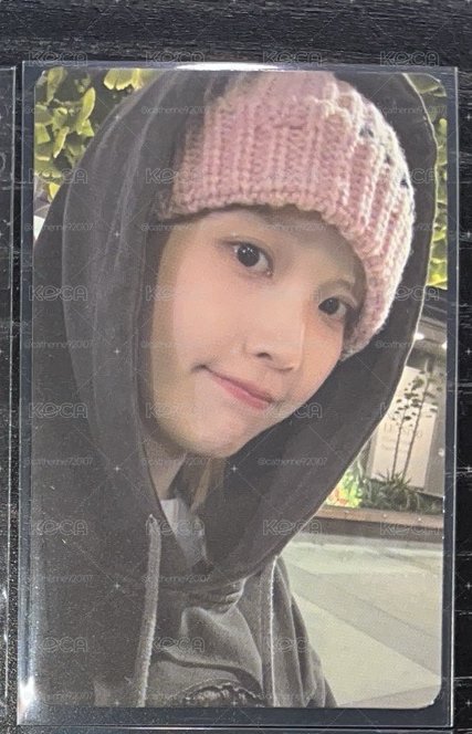IU 鐵盒小卡