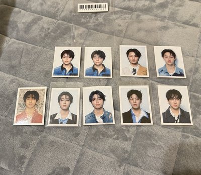 Straykids 成員證件照