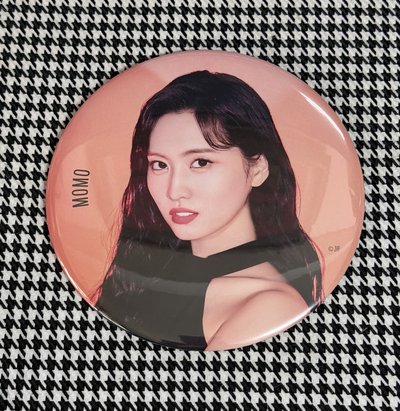 twice momo 泡麵蓋大小超大徽章 