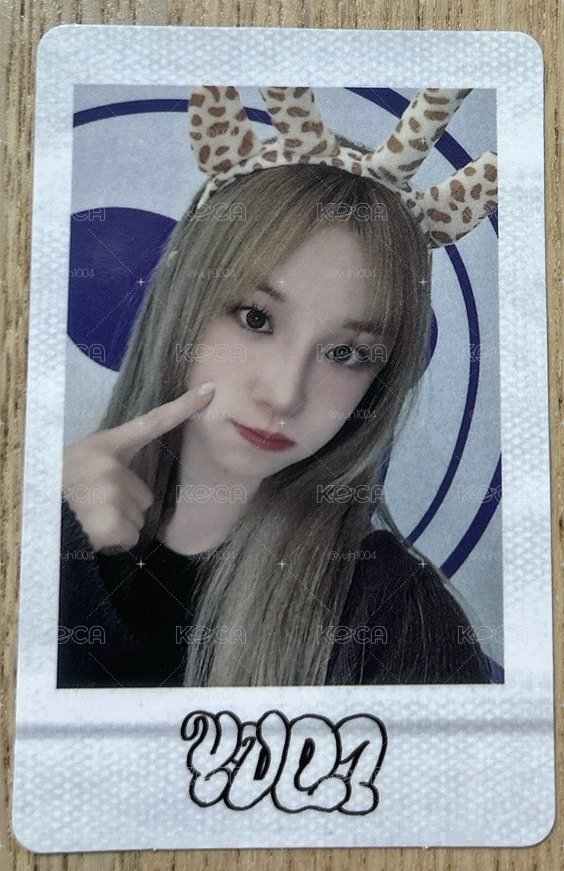 Yuqi 周邊卡